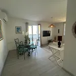 公寓 Centre With Private Sunny Terrace