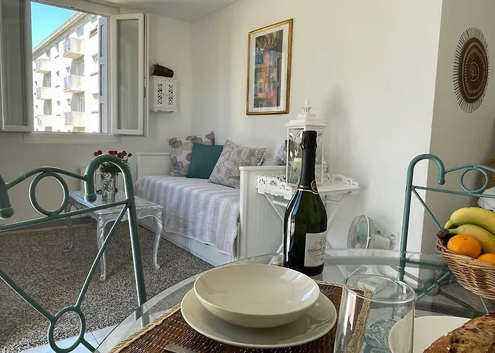 Centre With Private Sunny Terrace Apartamento *