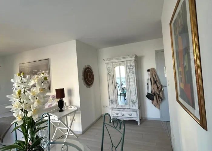 Centre With Private Sunny Terrace * Carcasona